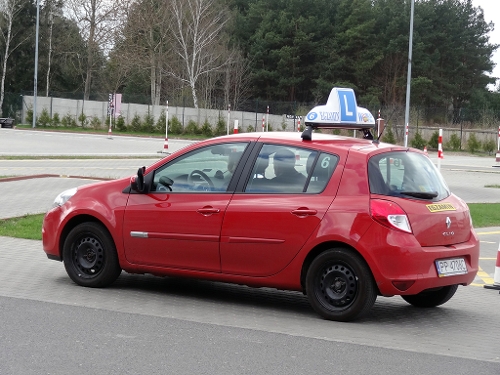 Egzamin na placu manewrowym w WORD w Pile, źródło: materiały własne www.info-car.pl