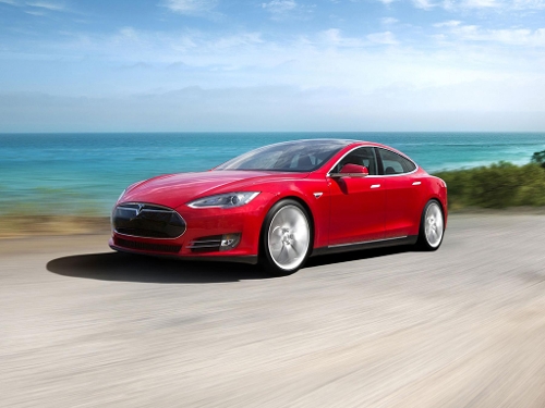Czerwona Tesla S , źródło: www.teslamotors.com
