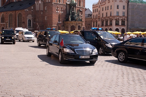 Samochód z ochroną BOR w Krakowie, źródło: bor.gov.pl