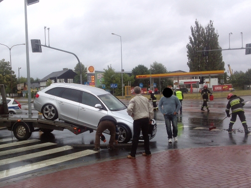 Wypadek drogowy, źródło: materiały własne info-car.pl