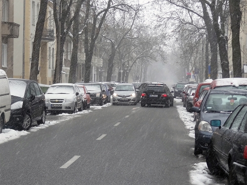 Zima na ulicach miasta, źródło: materiały własne www.info-car.pl