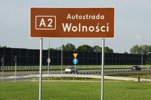 Tablica z nową nazwą autostrady, źródło: www.gddkia.gov.pl
