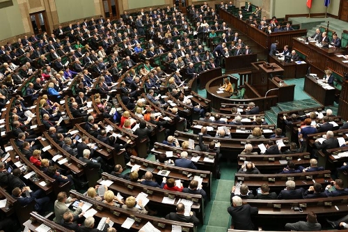 Ustawę przyjął sejm, teraz zajmą się nimi senatorzy, źródło: www.sejm.gov.pl fot. Krzysztof Białoskórski